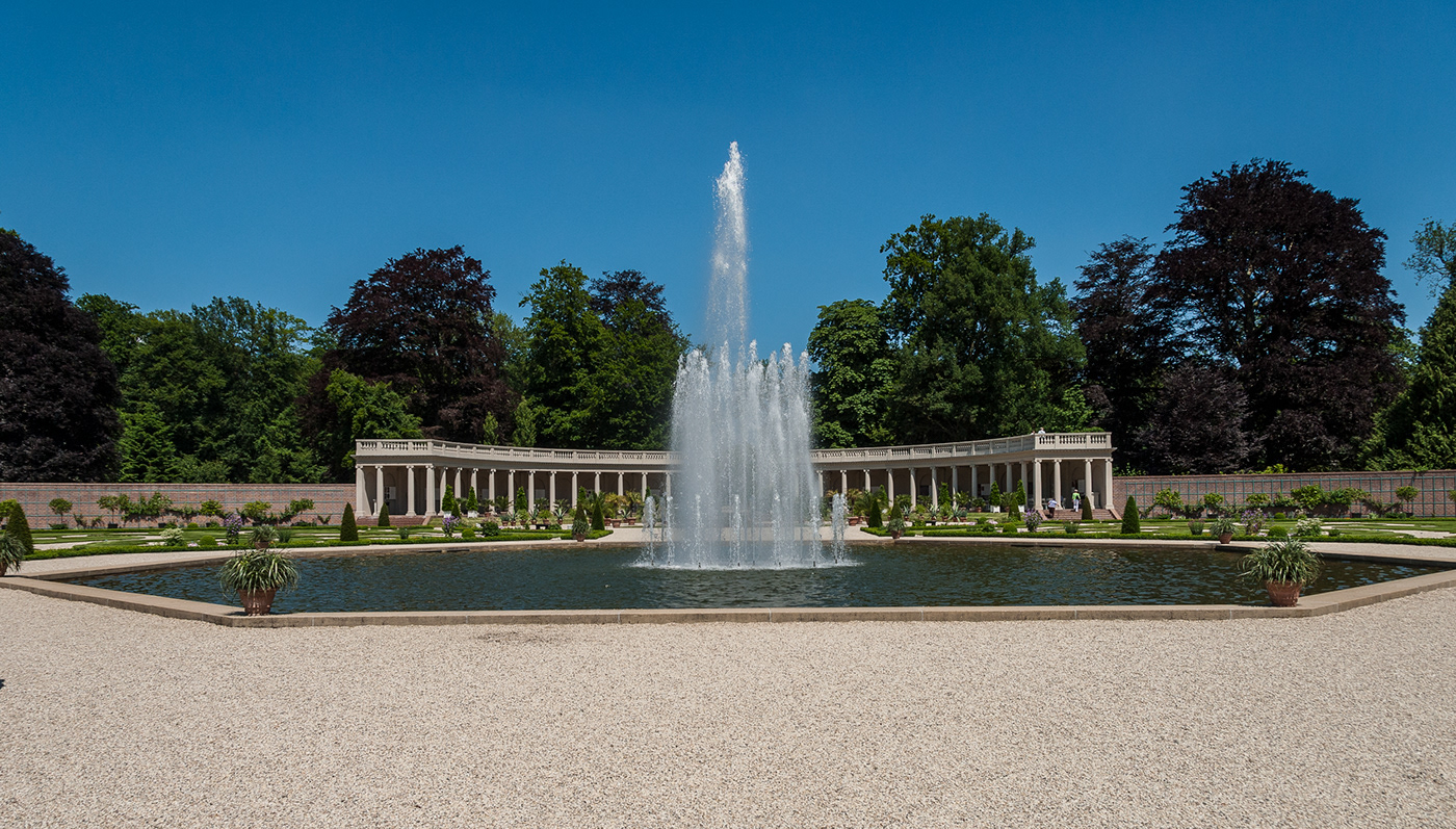 fountain palace het loo  Netherlands apeldoorn fountains summer architecture