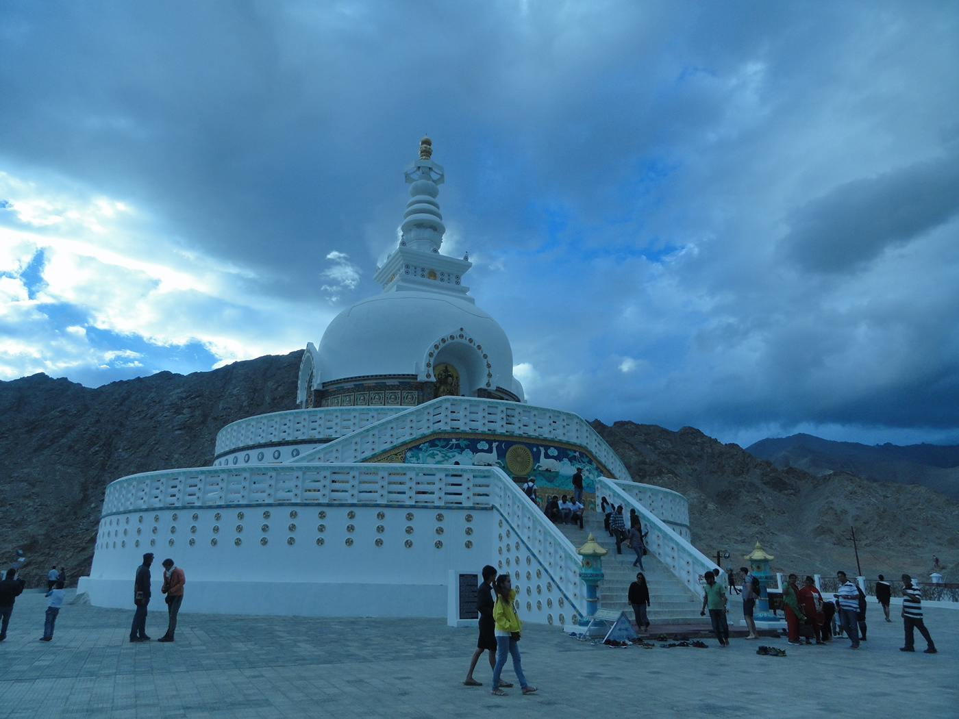 btwin cycle tour Cycling himalayas ladakh Photography  Ride for environment solo travel sony cybershot DelhitoLeh