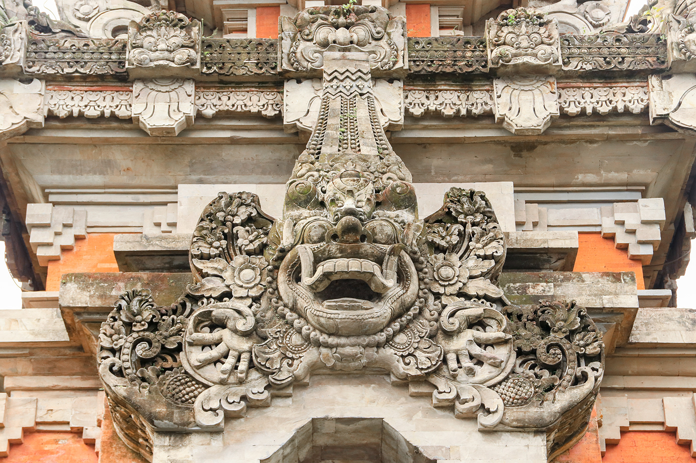 architecture art balinese carvings indonesia jakarta statues TMII