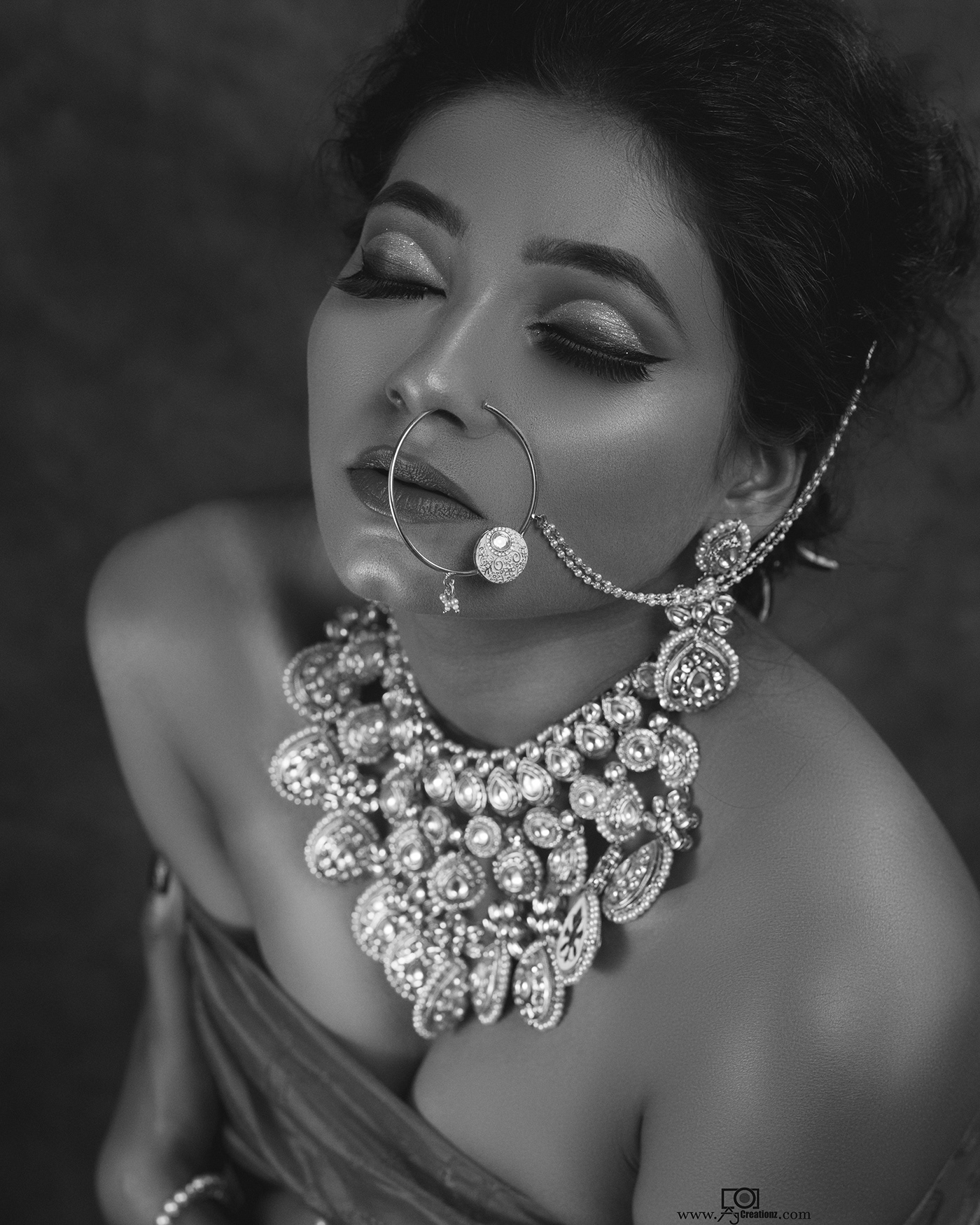 Chandigarh Jewellery photoshop retouching  saree