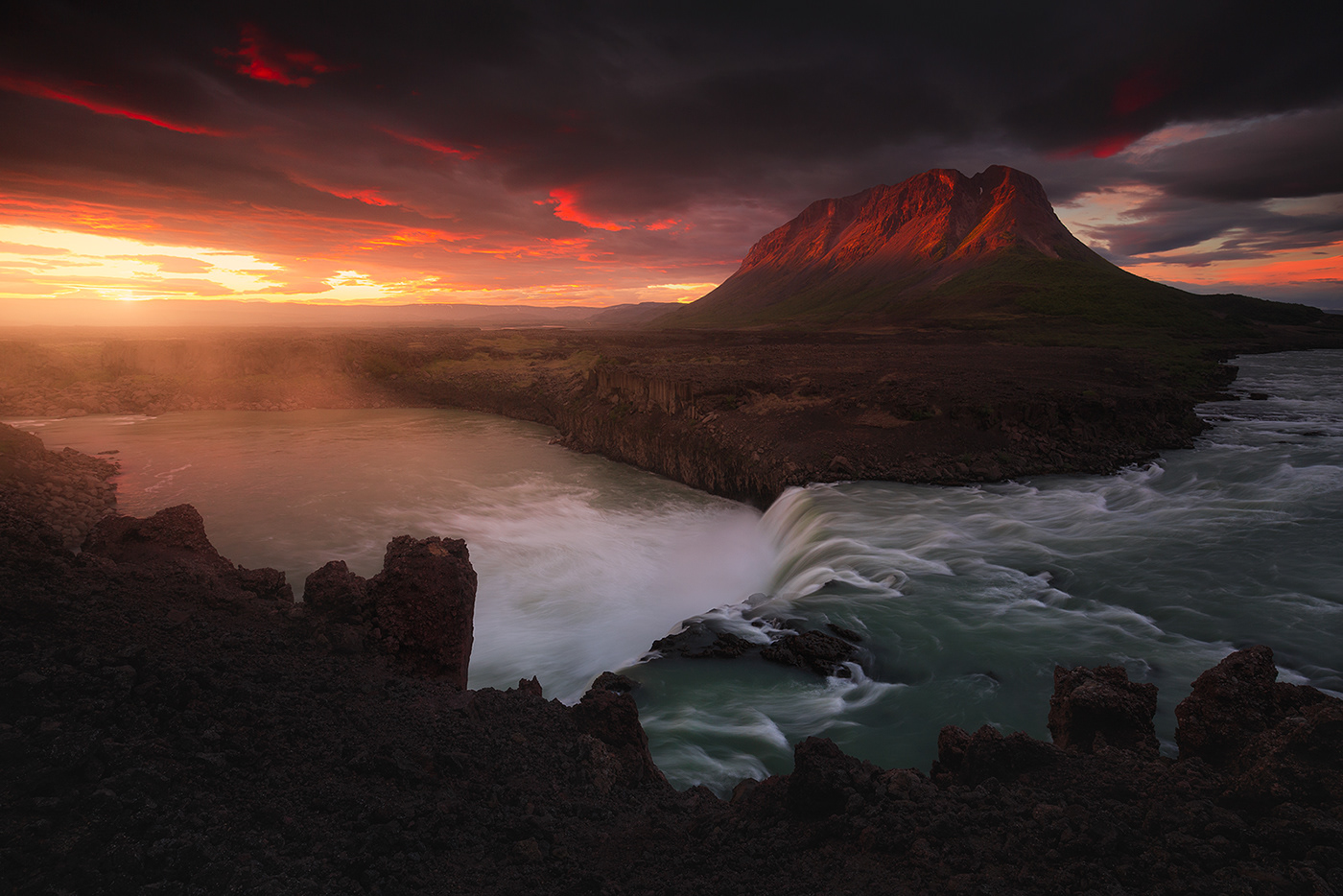 iceland Highlands summer Midnight Sun Dennis Polkläser Island midsummer D-P Photography Landscape landscape photography