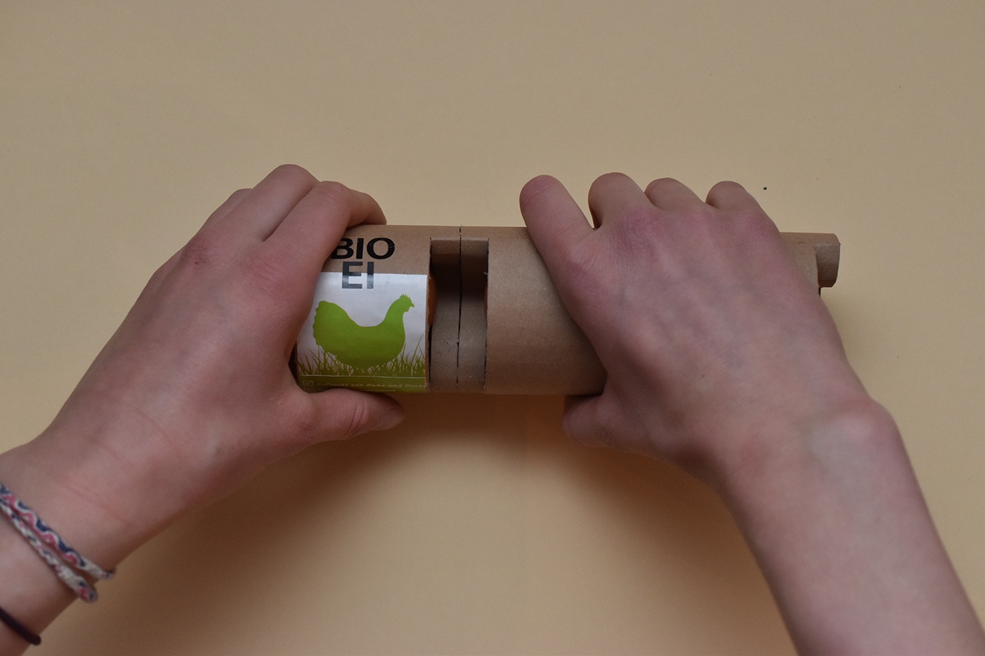 Adobe Portfolio Jonas Kathan egg Packaging tube carton