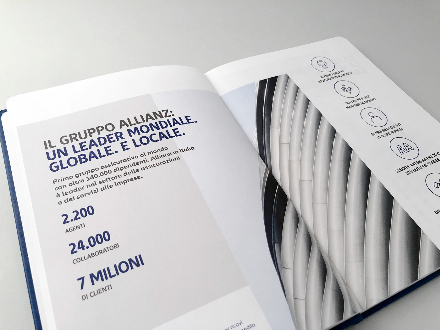 kit moleskine grafica design progettazione folder cacao design Allianz Unicredit