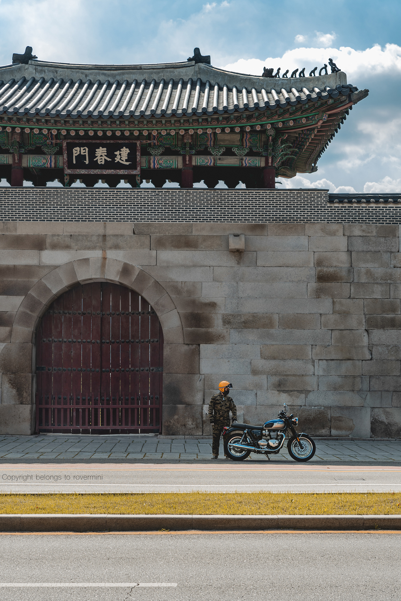 Adobe Portfolio Advertising  Bike city Classic motorcycle Photography  seoul sport triumph