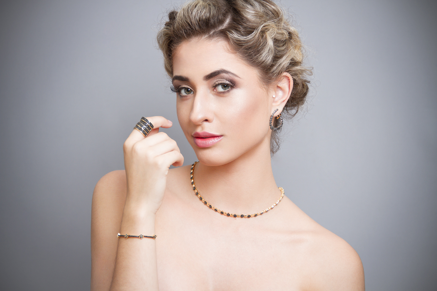summer jewelry moda Semijoia studio Fotografia makeup model female Brazil