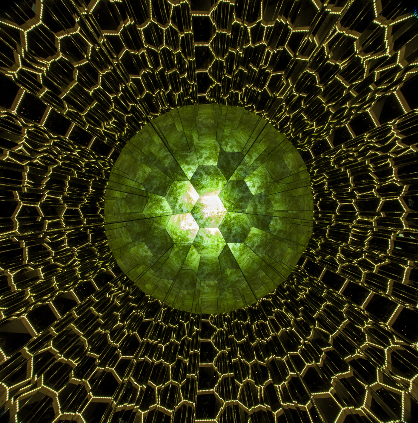 kaleidoscope planet whole earth mirror anthropocene time travel exponat panopticum   immersive illusion Space  reflection room installation history