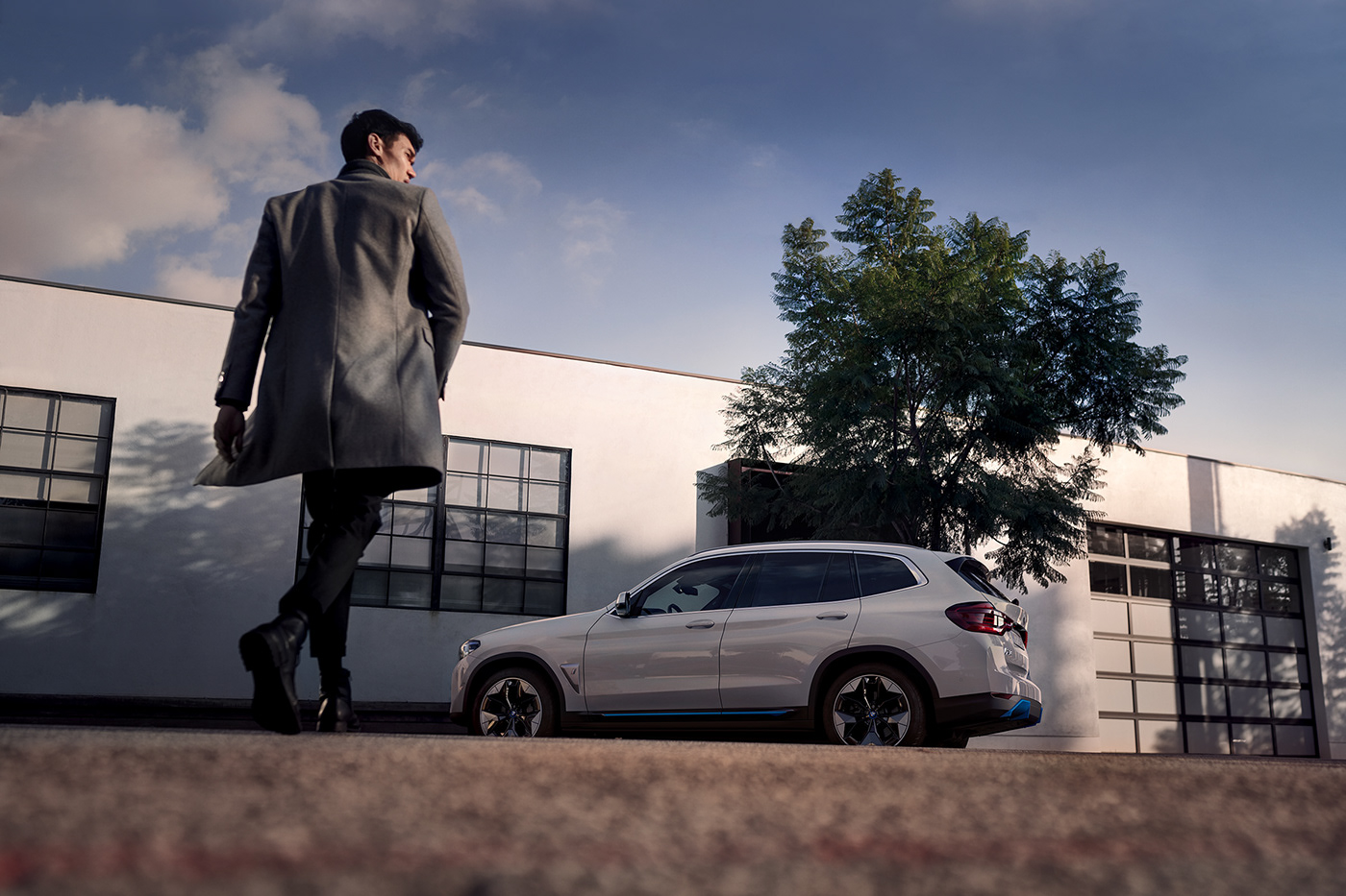 BMW CGI Los Angeles postproduction rendering retouching  transportation vray