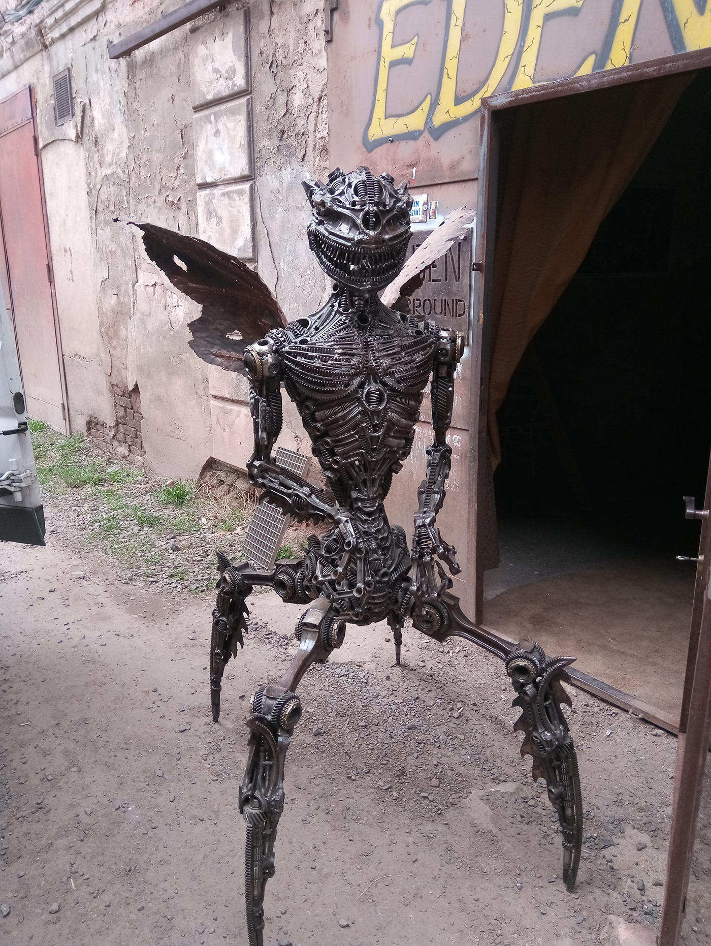 art biomechanic creature Cyberpunk dieselpunk ironsculpture metalart metalsculpture sculpture STEAMPUNK Toothfairy weldart welding