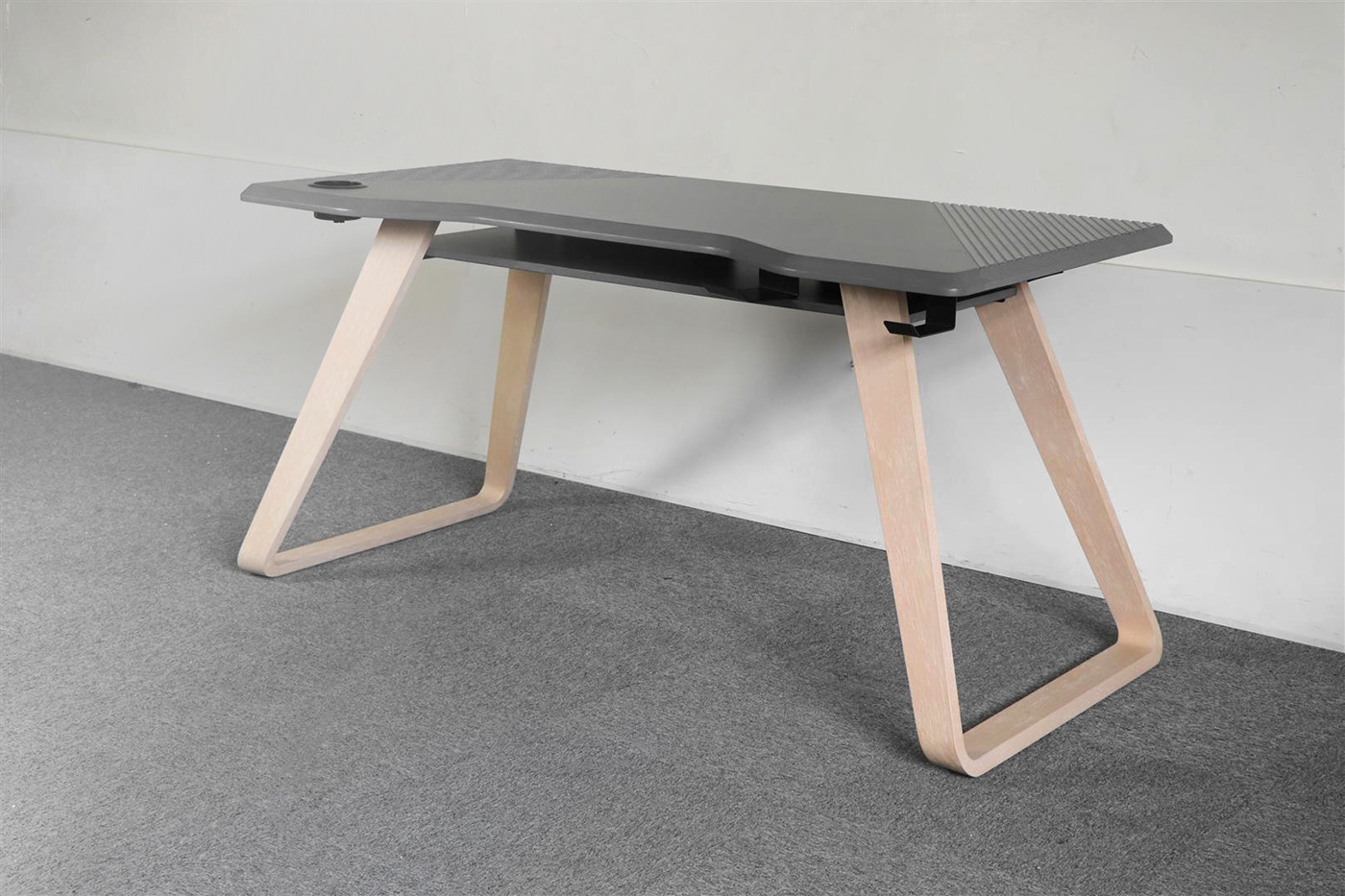 desk ergonomic functional furniture Gamers Gaming home design user-centered