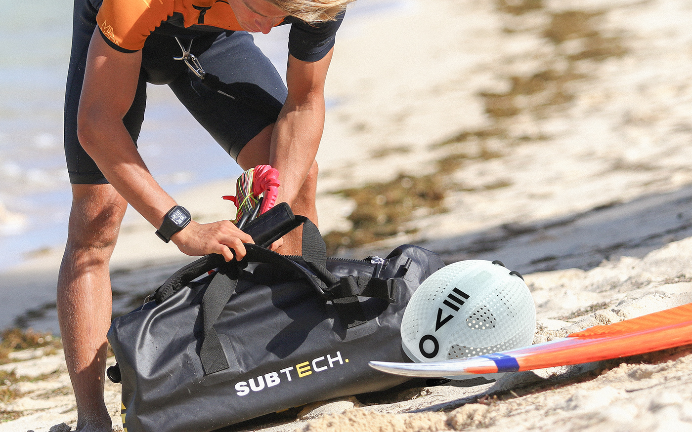  kitesurfing  safety sports productdesign industrialdesign surfing Helmet Evo cmf Watersports