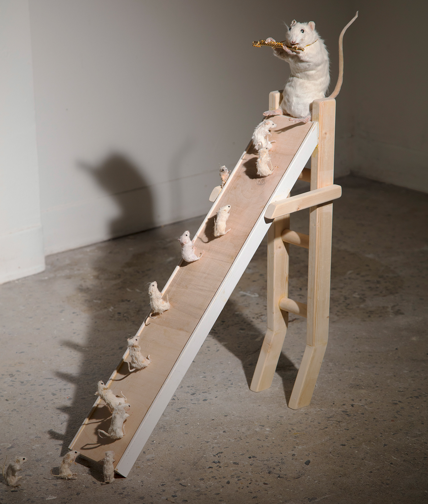 taxidermy sculpture wood fine art contemporary