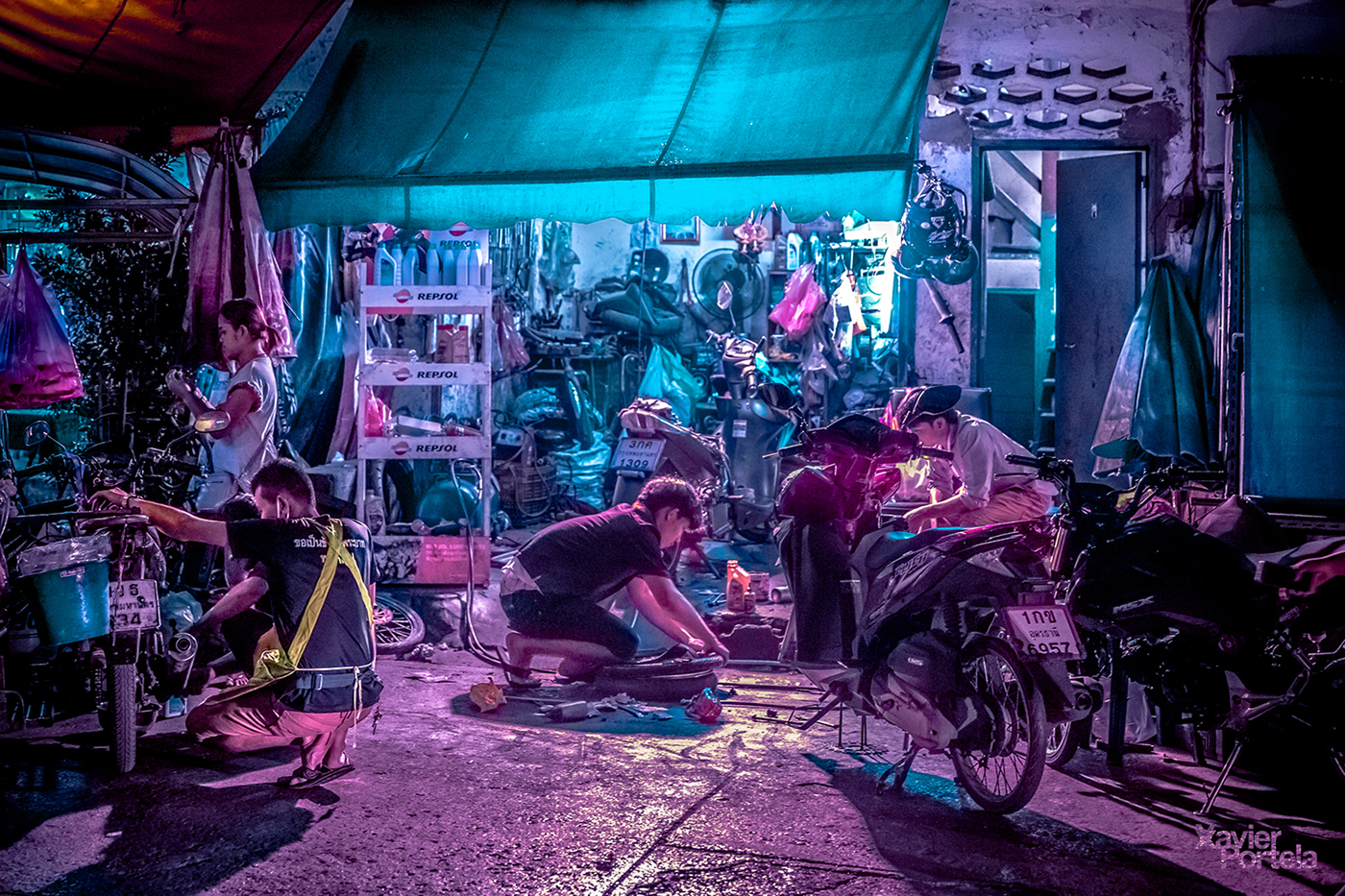 glow Thailand night neon light Bangkok pink purple Urban Street