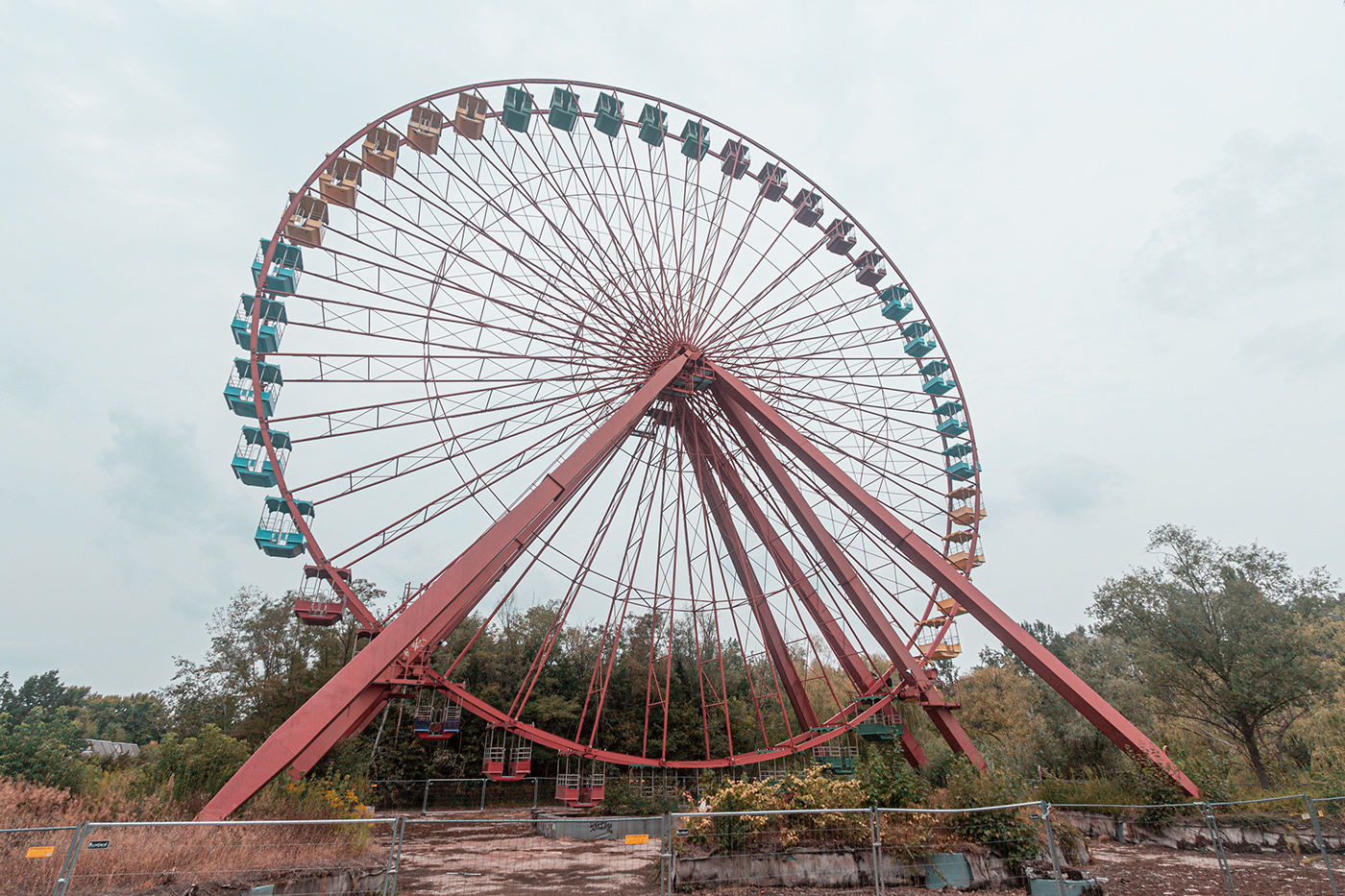 abandoned amusement park architecture berlin decay lost Photography  spreepark urbex photojournalism 