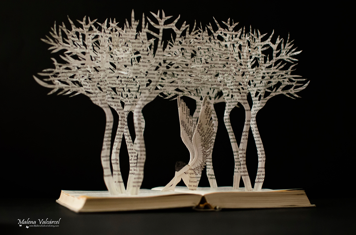 Fallen Angel angel caido Book Arts book sculpture paper papel Miniature paper art Arte con Papel paper tree arbol de papel altered book Libro intervenido