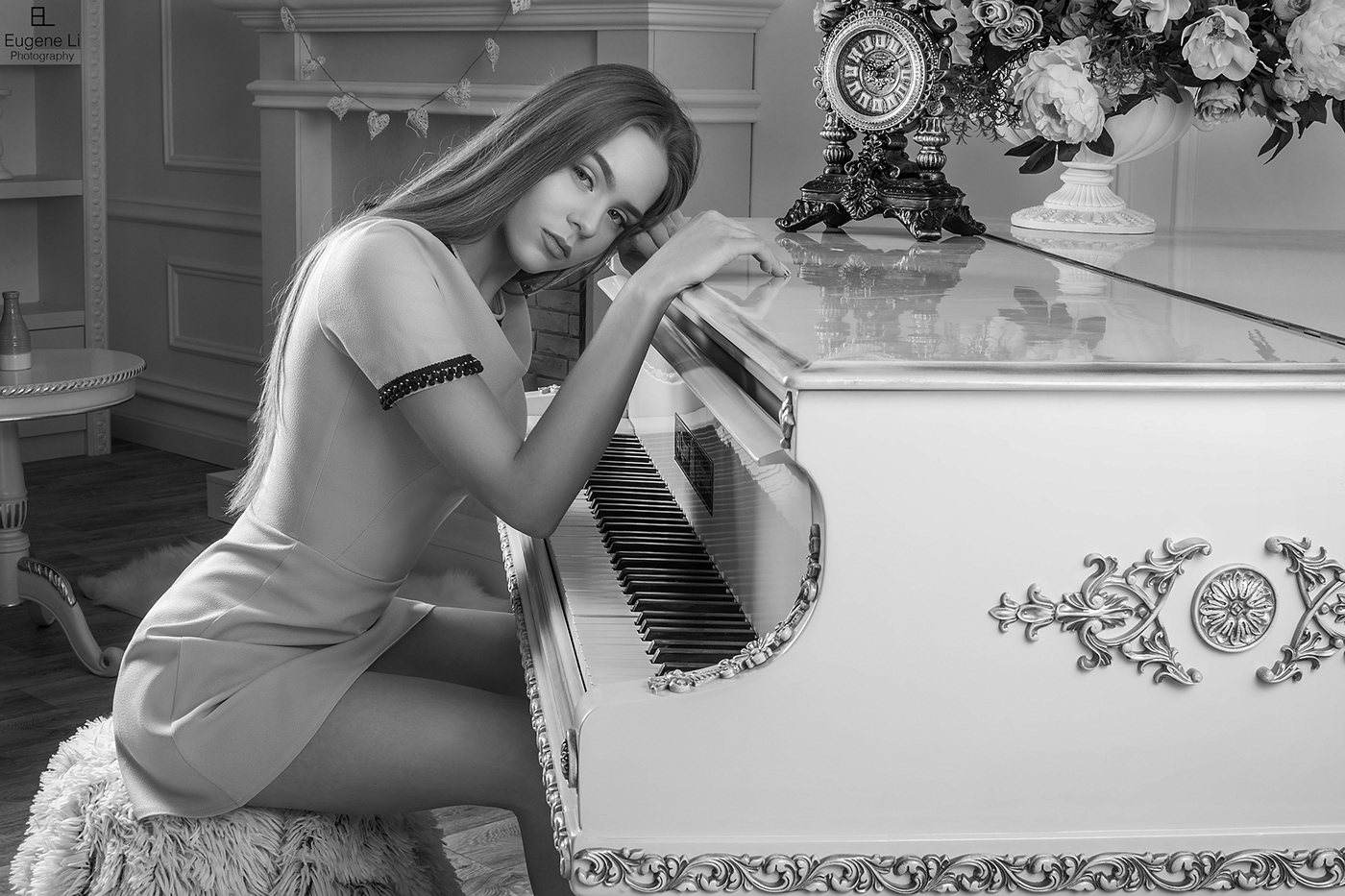 girl woman Piano model