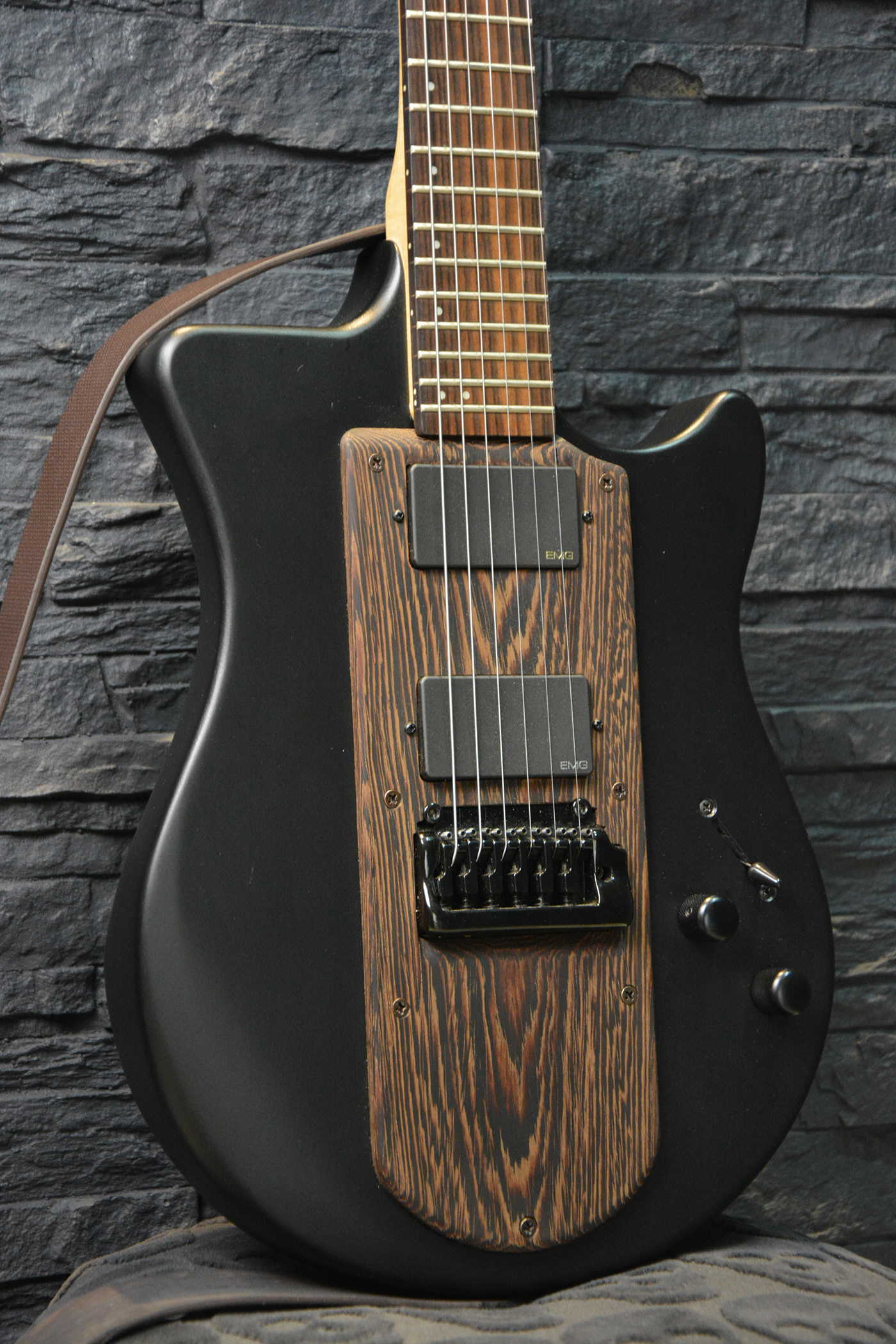 guitar rework Strat EMG wenge luthier