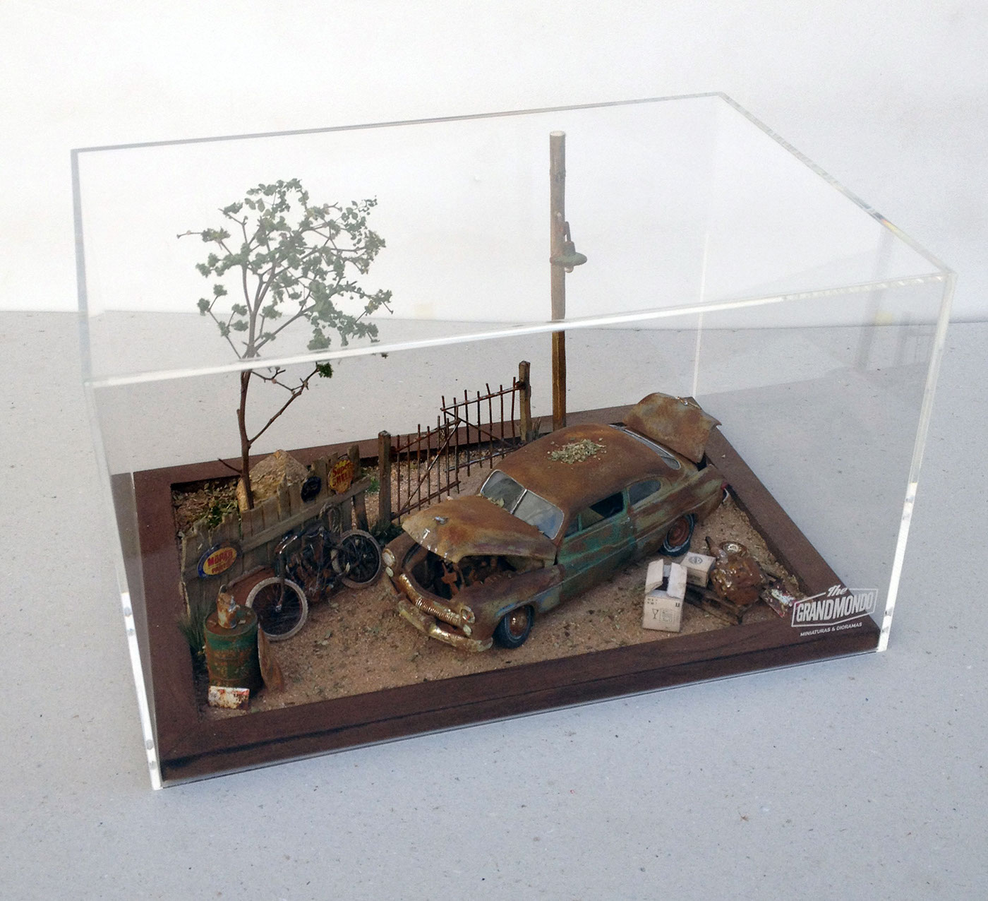 Diorama bortholuzzi grandmondo Miniature miniatura antique vintage