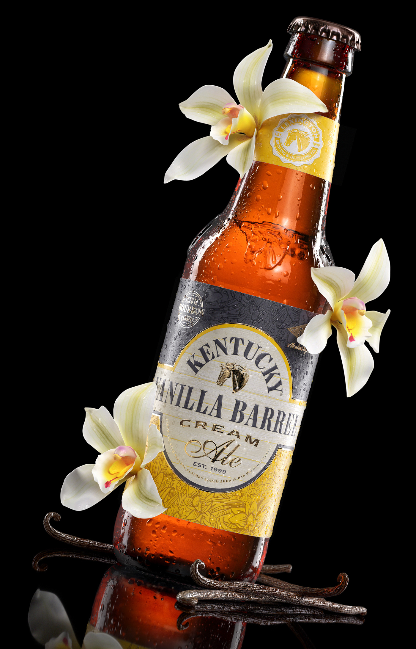3D 3d bottle alcohol beer beer label beverage CGI rendering Vanilla Flower vanilla