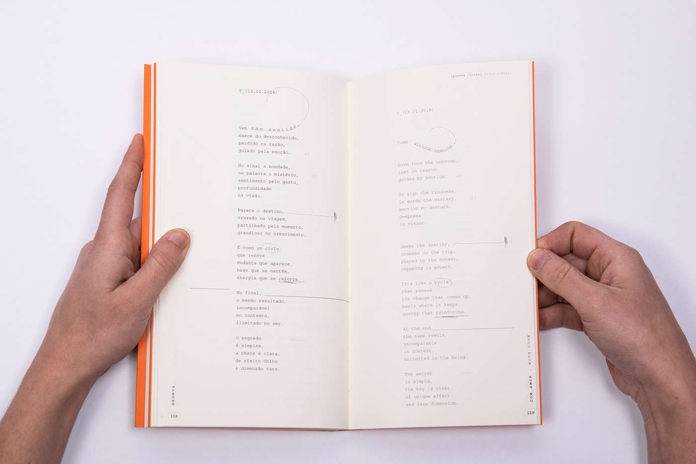 book Poetry  editorial graphic design  editorial design  criative Direção Criativa Livro Livro de Poemas