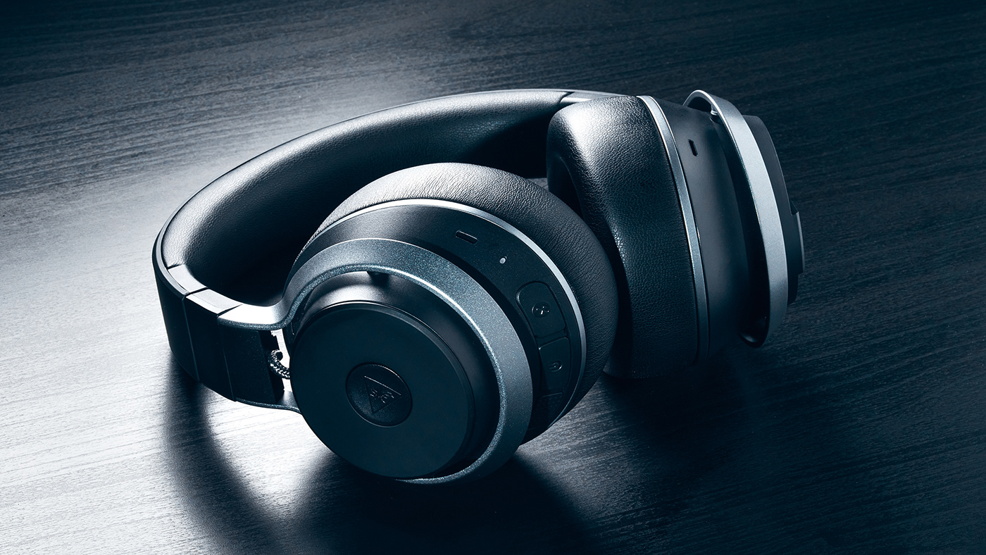 headphones Audio Gaming product industrial design  inkstudios productdesign Technology headphone design product design 