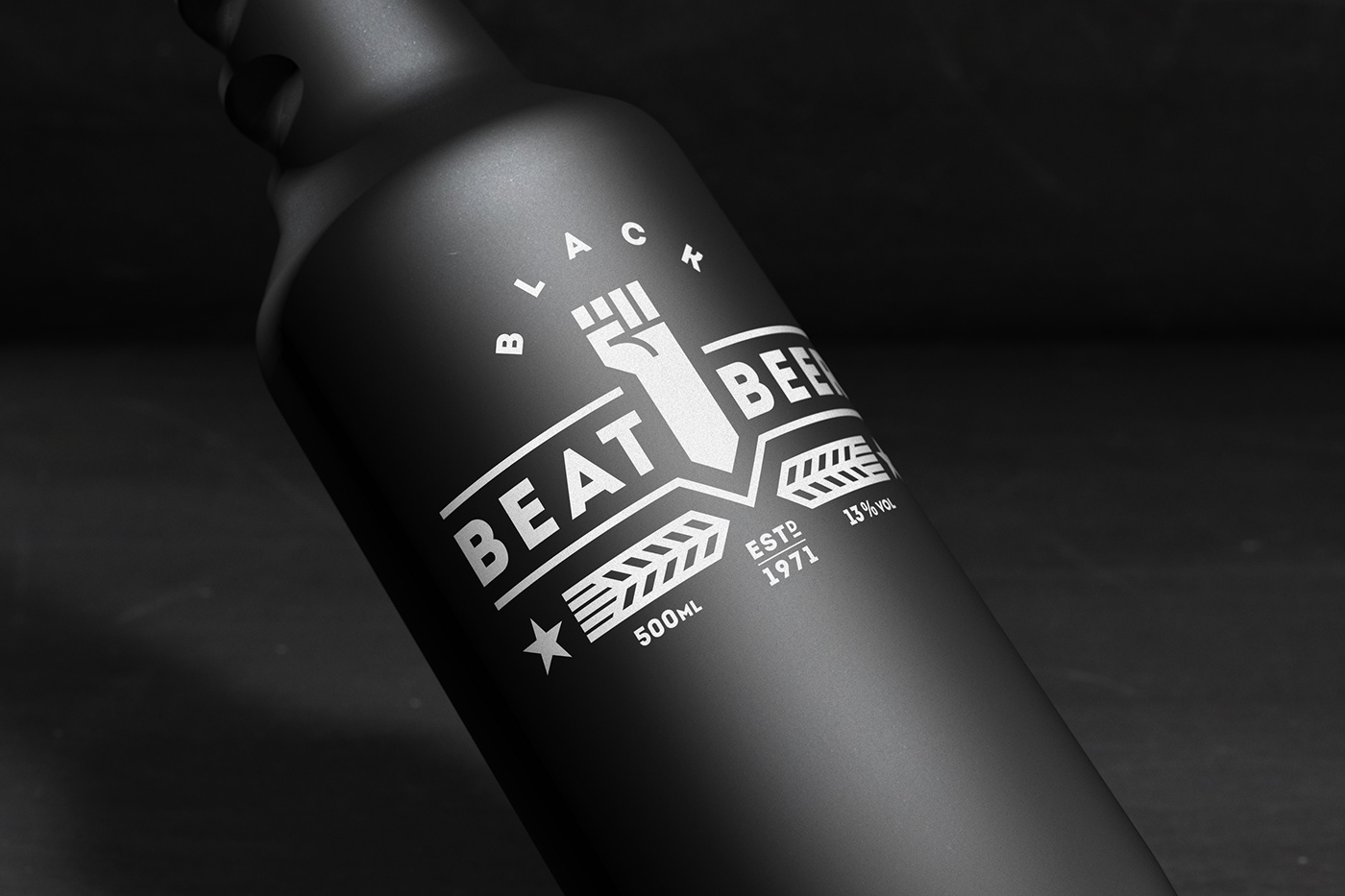 black and white dark beer Label 3D glass bottle simplicity BEAT packages