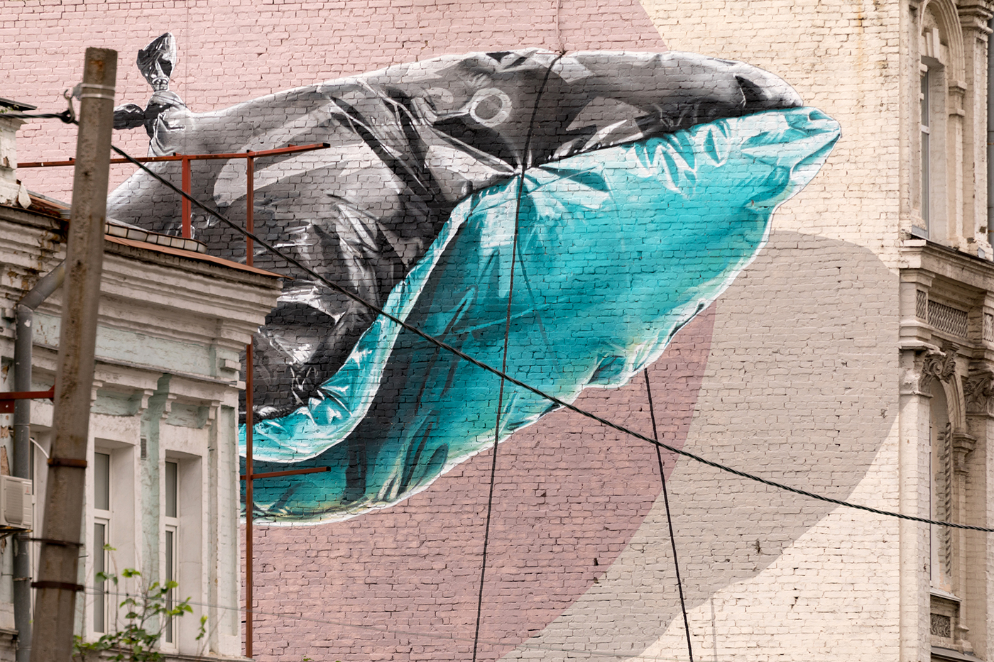 Whale inflatable garbage baloon kiev Київ kyjiv