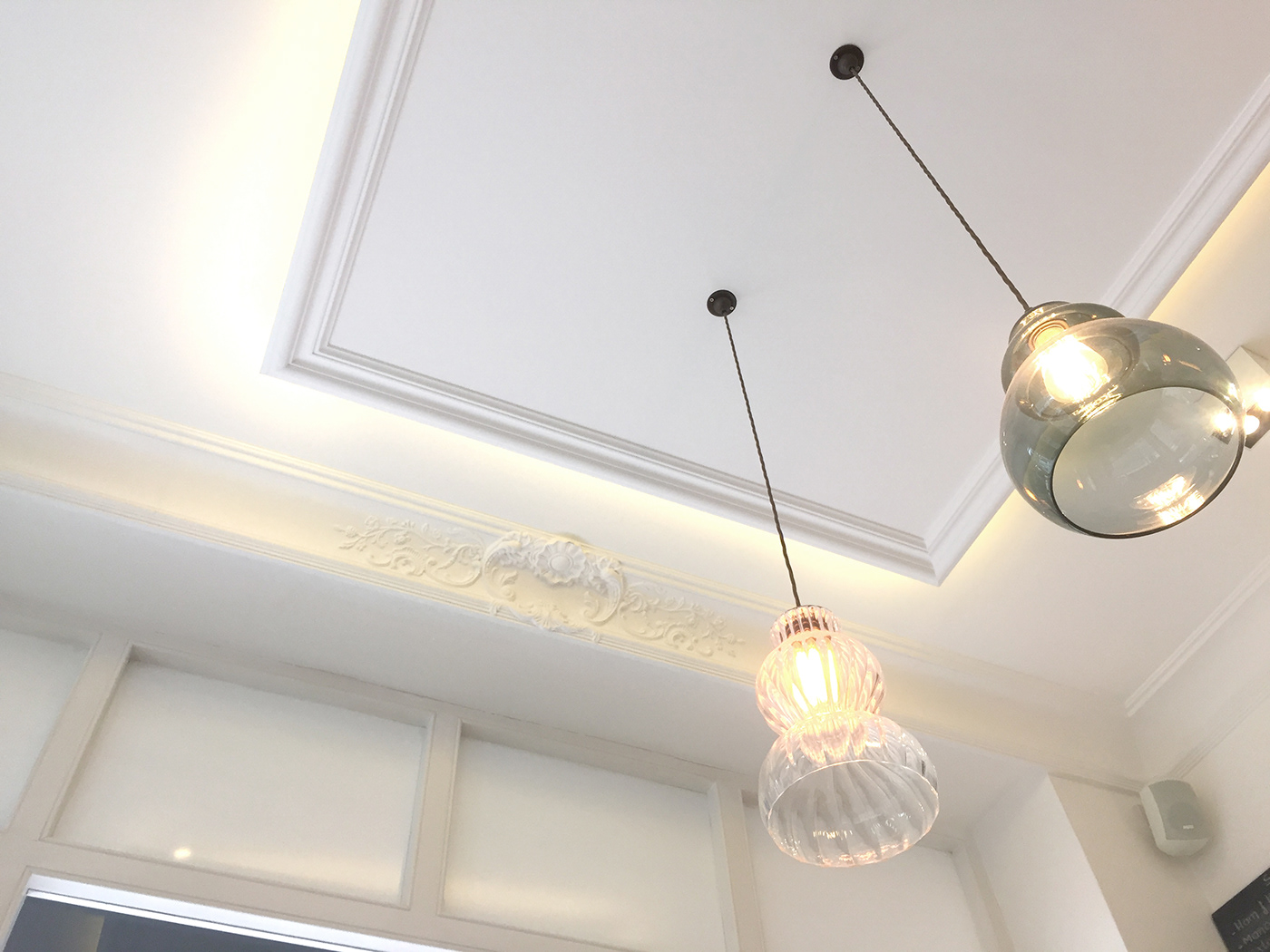 Interior fitout design AkisAndVivian va cafe London Marble pendants vintage Retro AntiqueMirror bronze Cornice
