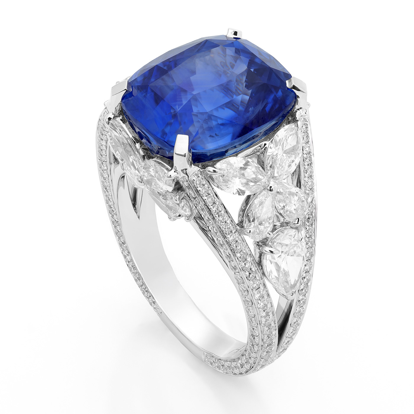 jewelry Jewellery ring diamond  blue Sapphire Photography  photographer Jewelry Photography