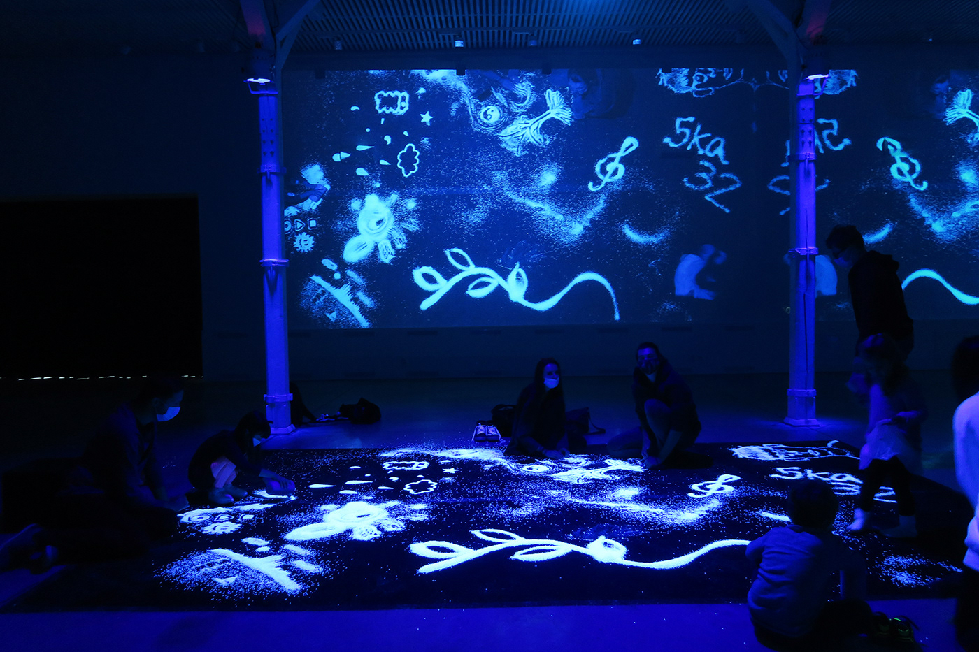 Drawing  installation interactive interactive art kosice light lightart Participation UV