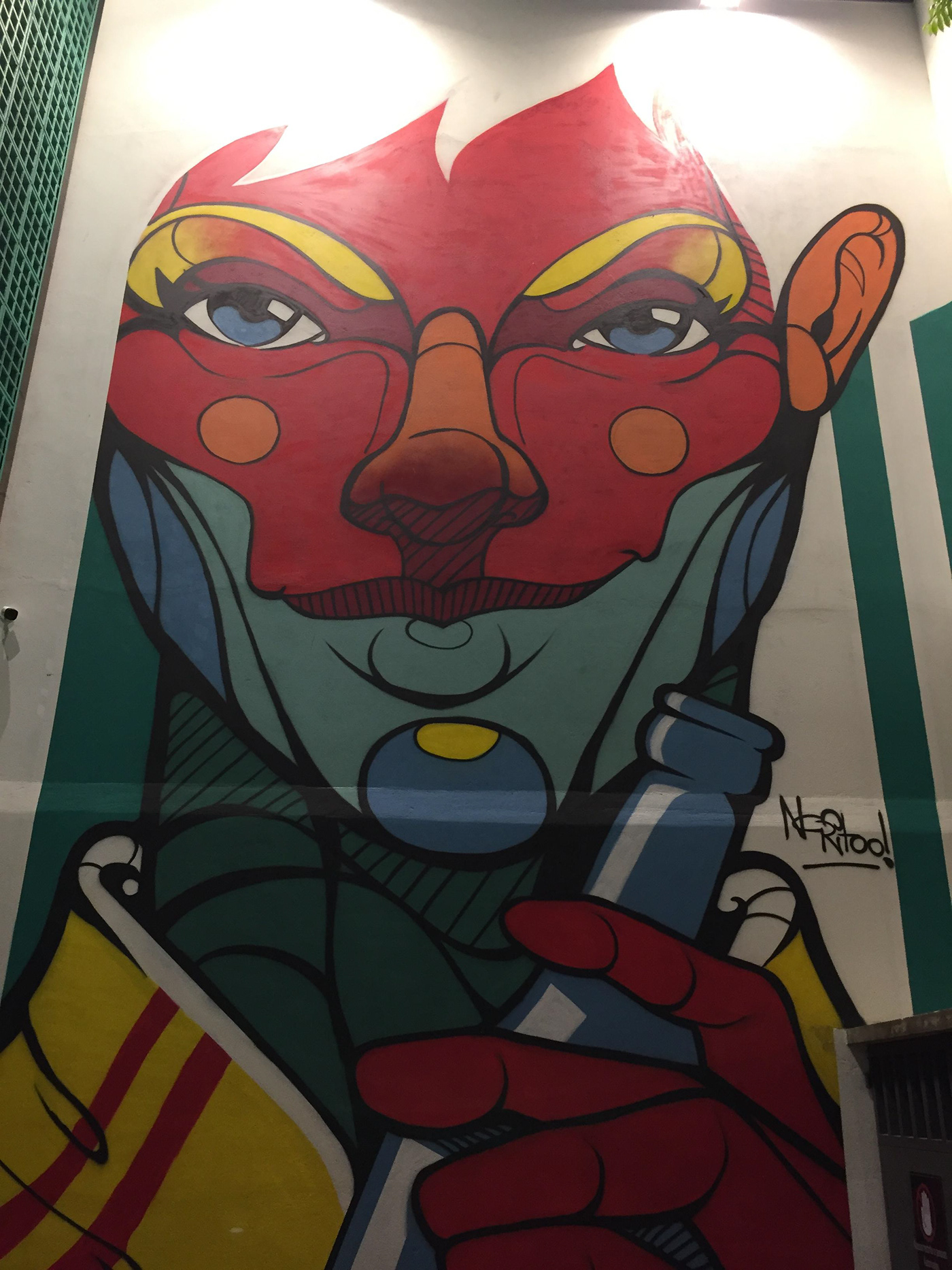 Graffiti Mural wall painting   bar woman face colors