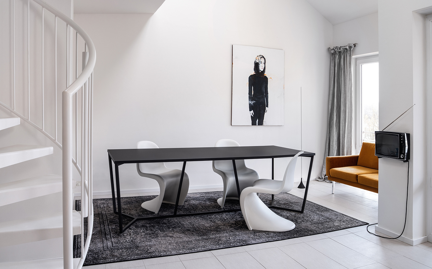 Tisch tabel möbel interior design  modern Minimalism designtabel pantonchair Tischdesign