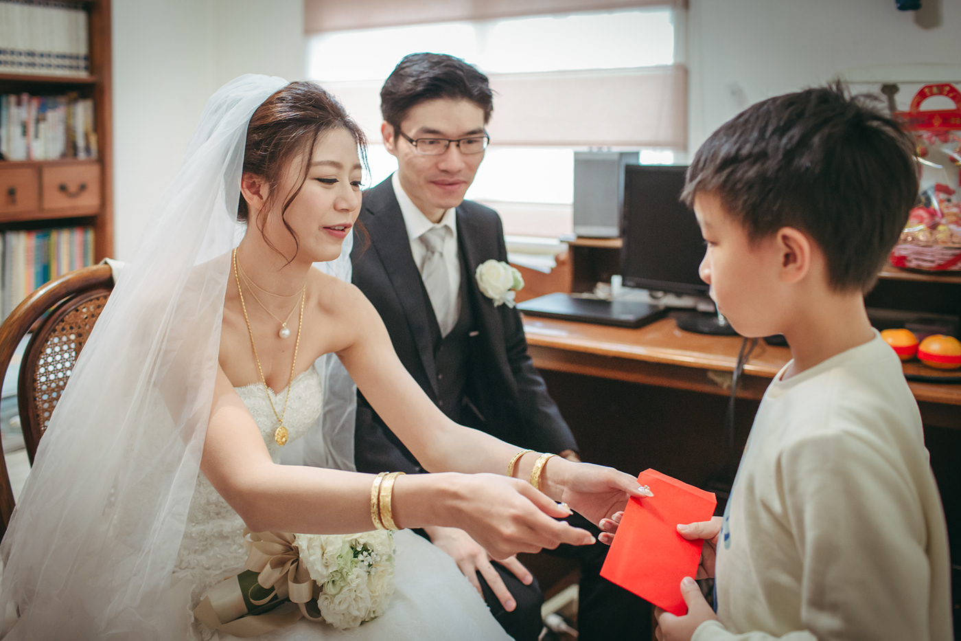 婚禮紀錄 wedding 紅啤酒 Bilu Chen 婚攝 安比影像 AnnBii 新人 執子之手
