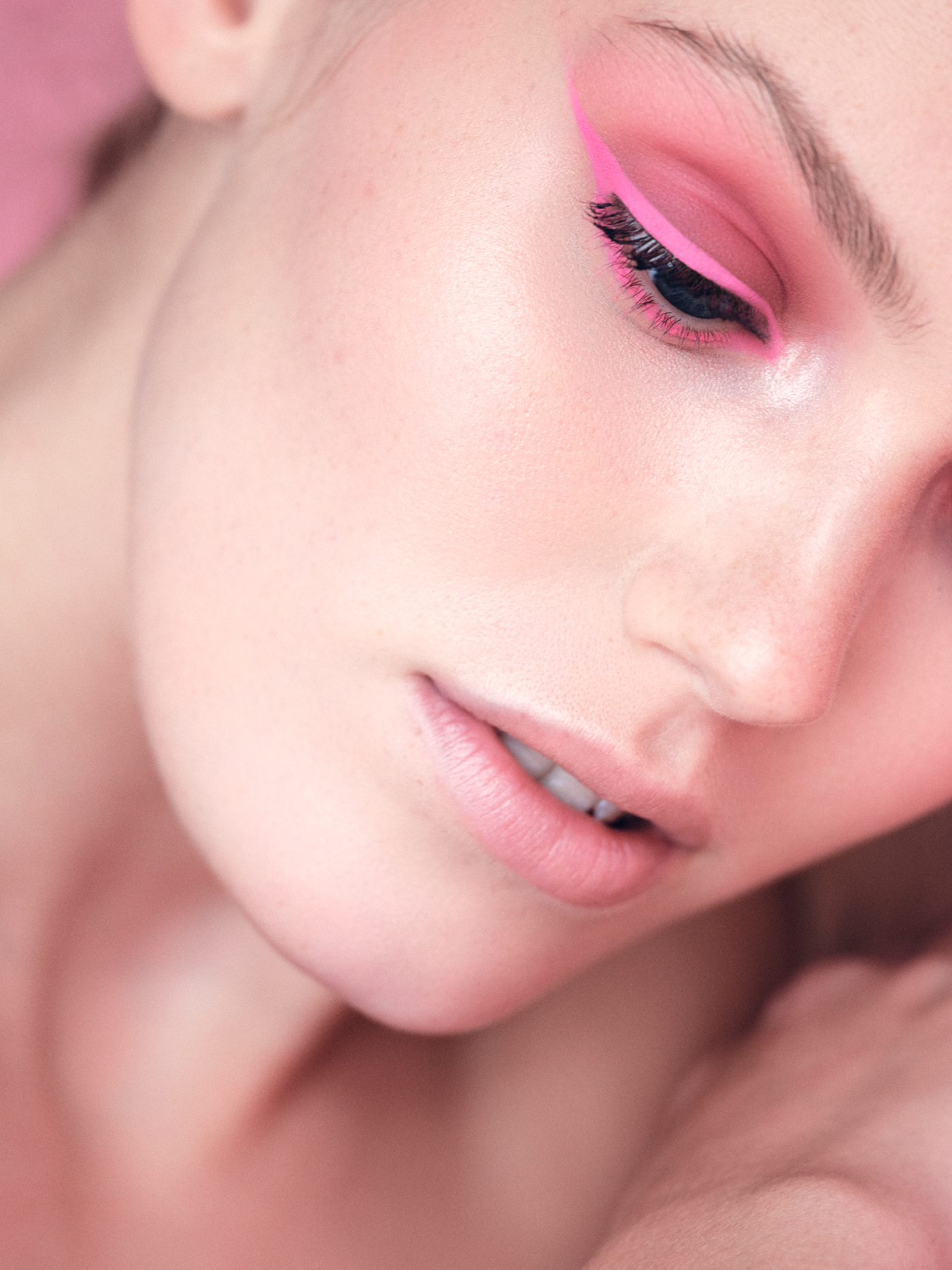 beauty retouch Post Production color makeup pink black and white portrait color grading