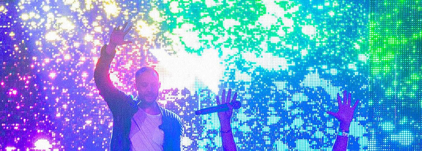 q-dance Tomorrowland festival LED screen Show visuals graphics hardstyle armada Wildstylez