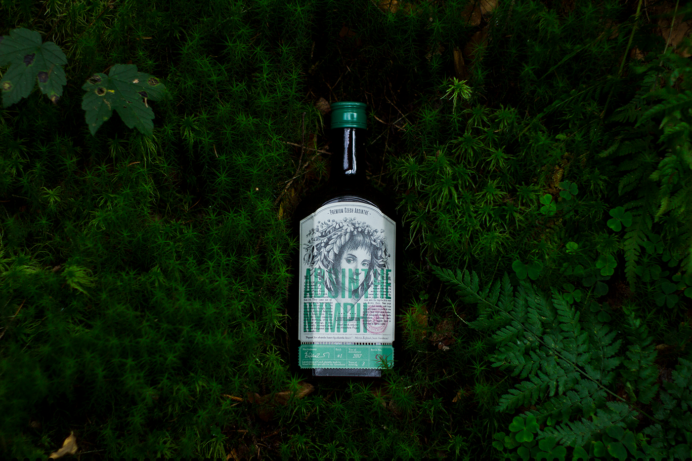 graphicdesign design ILLUSTRATION Label Labeldesign absinth amoth amothdesign forest amothstudio