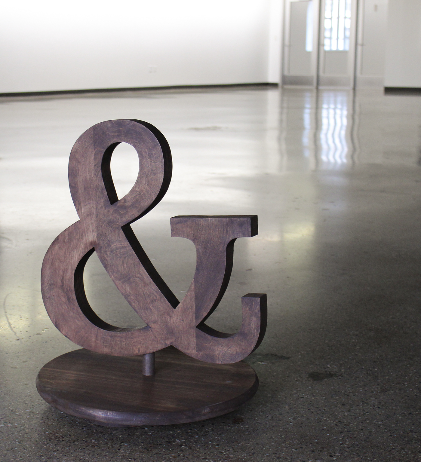 ampersand carousel type typography   wood woodworking