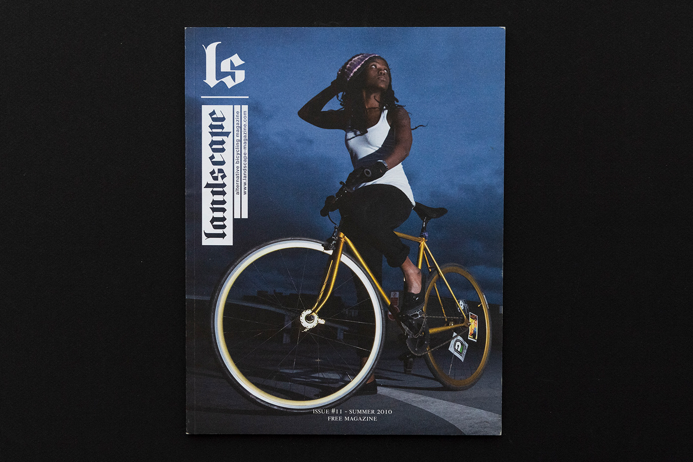 graphic design  editorial publishing   Photography  belgium bicycling Fashion  typography   identity edition