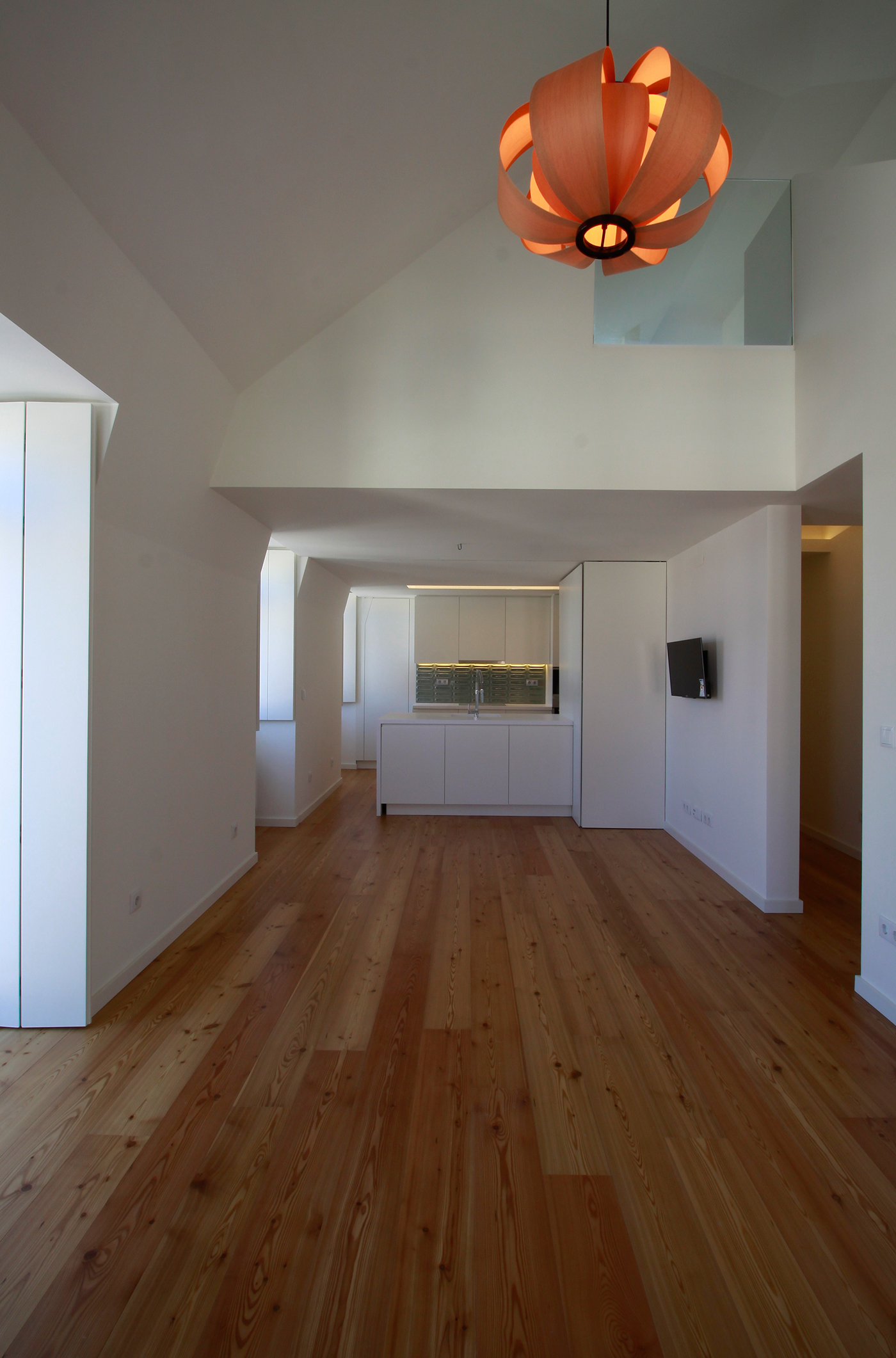 minimal White wood mezzanine