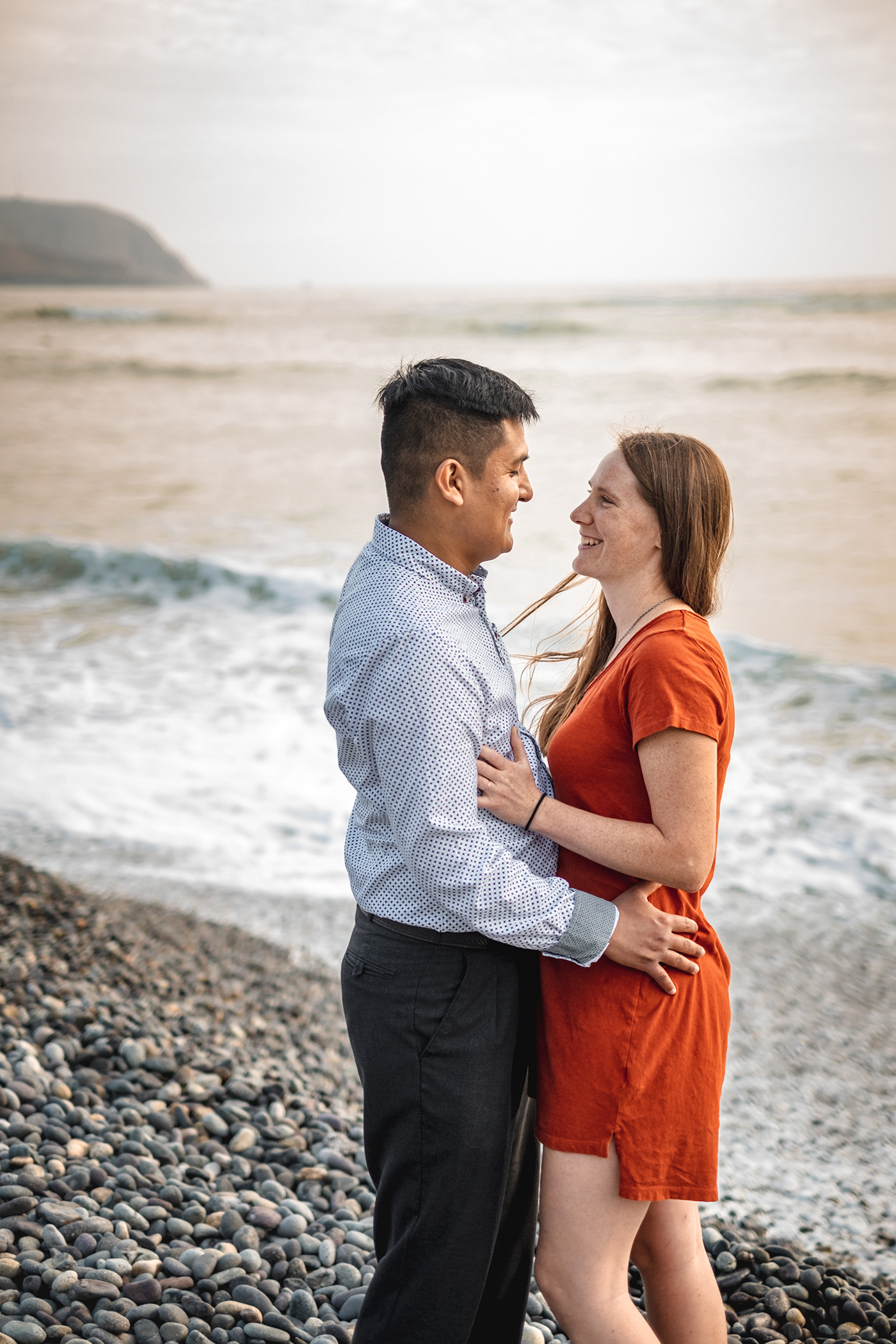 Photography  engagement Ocean Candids Natural lighting couple Love