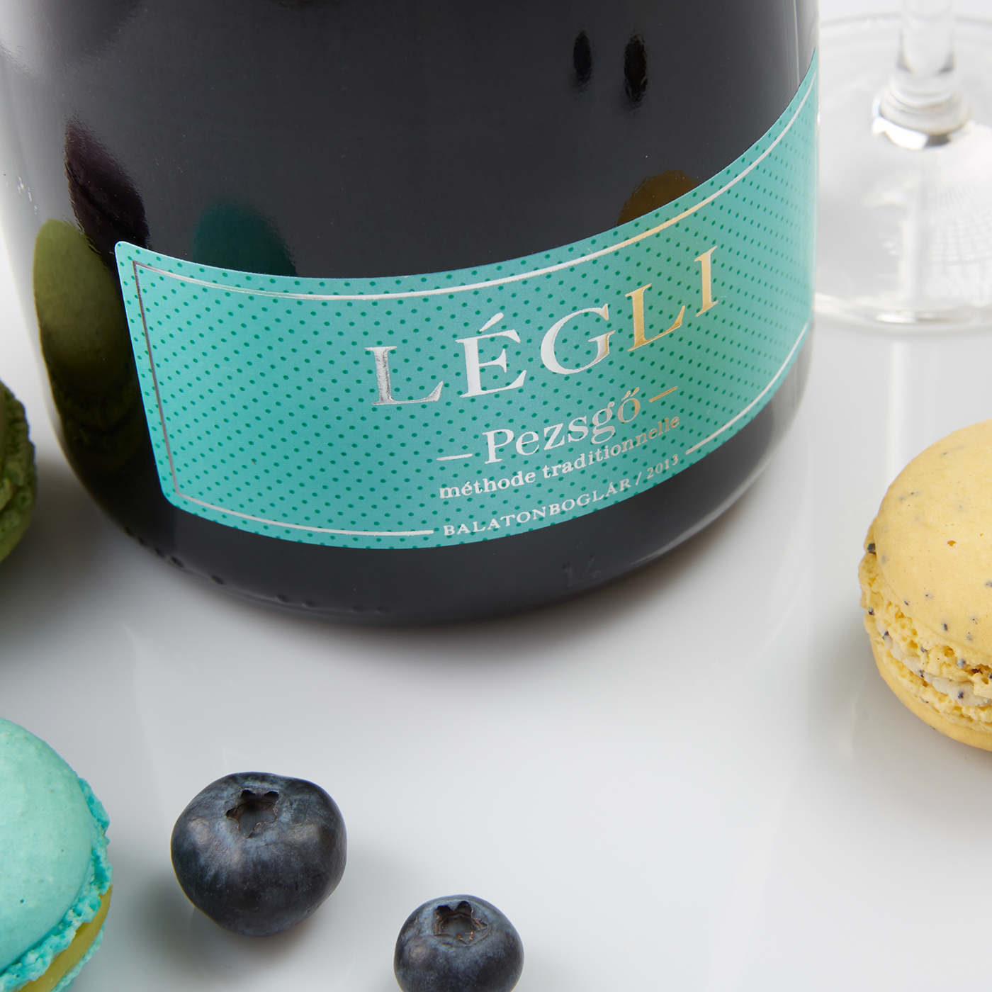 legli Champagne untold story wine budapest branding  clean elegant Furmintphoto daniel ruppert