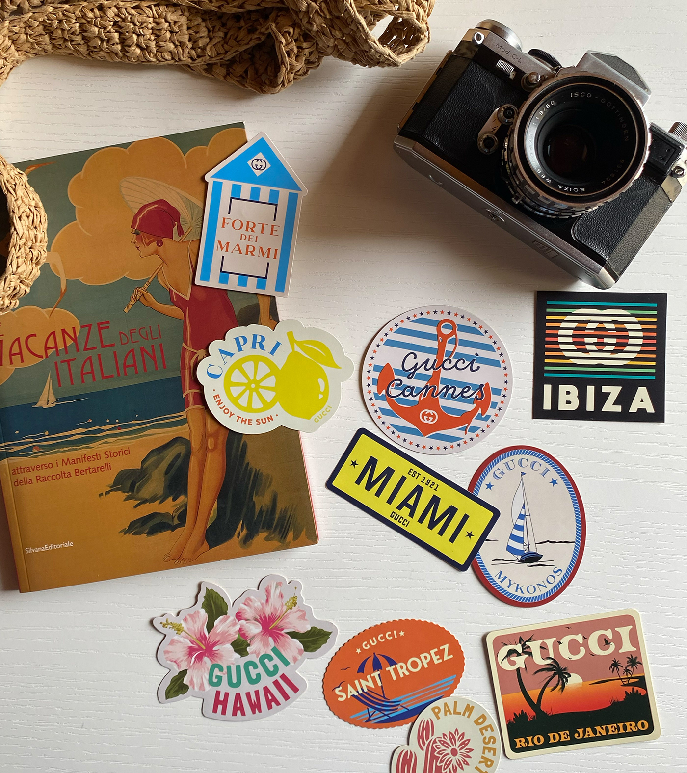 resort sticker vintage Retro graphic souvenir traveller luggage