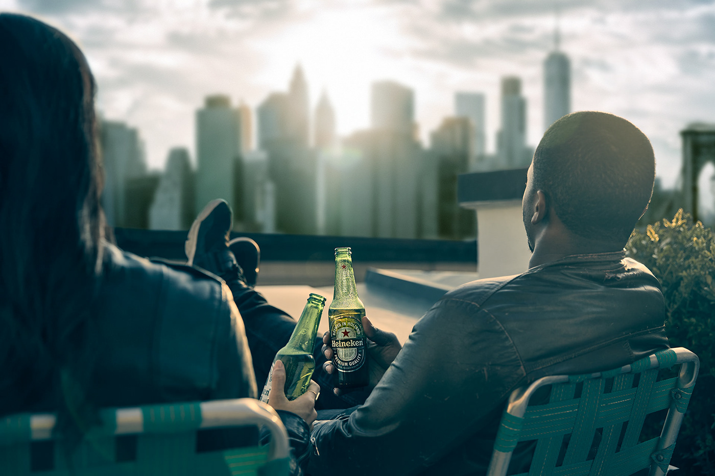 people-rooftop-newyork-drink-beer