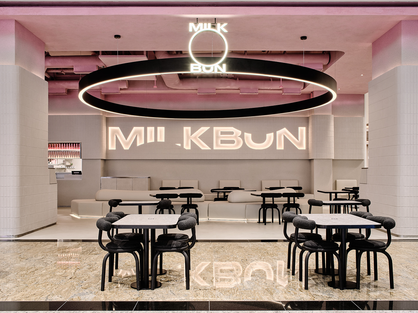 milk bun Muscat Oman gastronomica mohammad taqi ashkanani medium format FUJIFILM GFX 100 restaurant pink