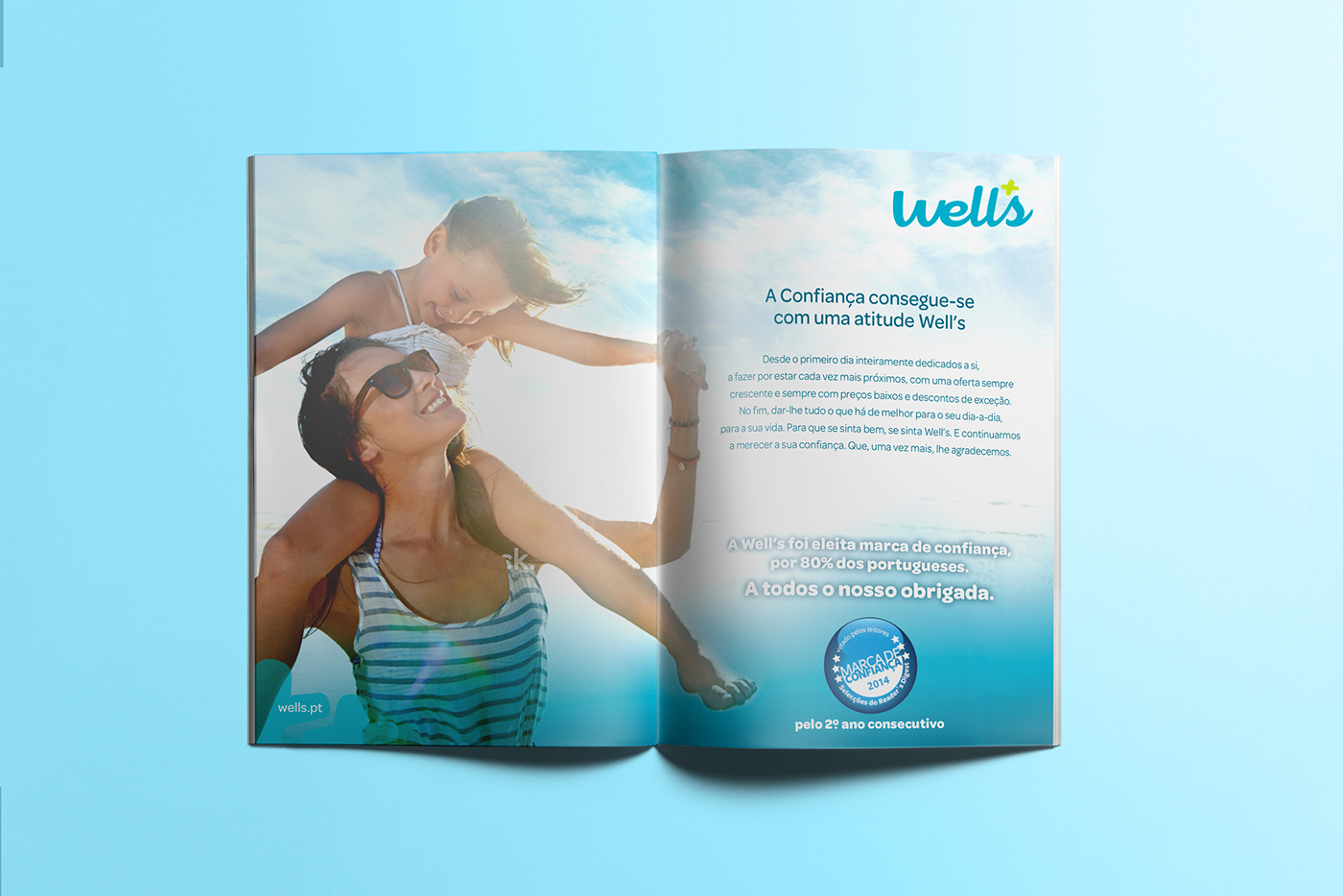 well's Portugal pharmacy magazine rollup standup Catalogue brochure editorial Layout