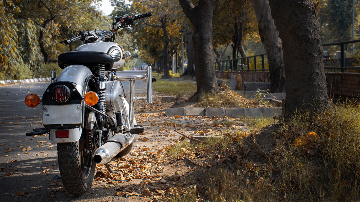 Classic350 enfield motorcycle MotorcyclePhotography Photography  royalenfield Singleseat