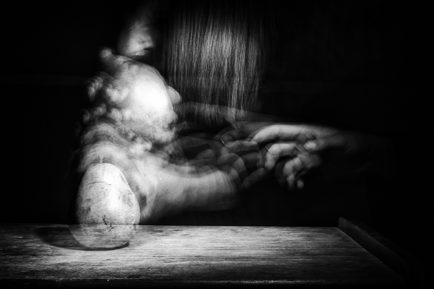 hands strobe Photography  Digital Art  black and white contrast obscure self-portrait