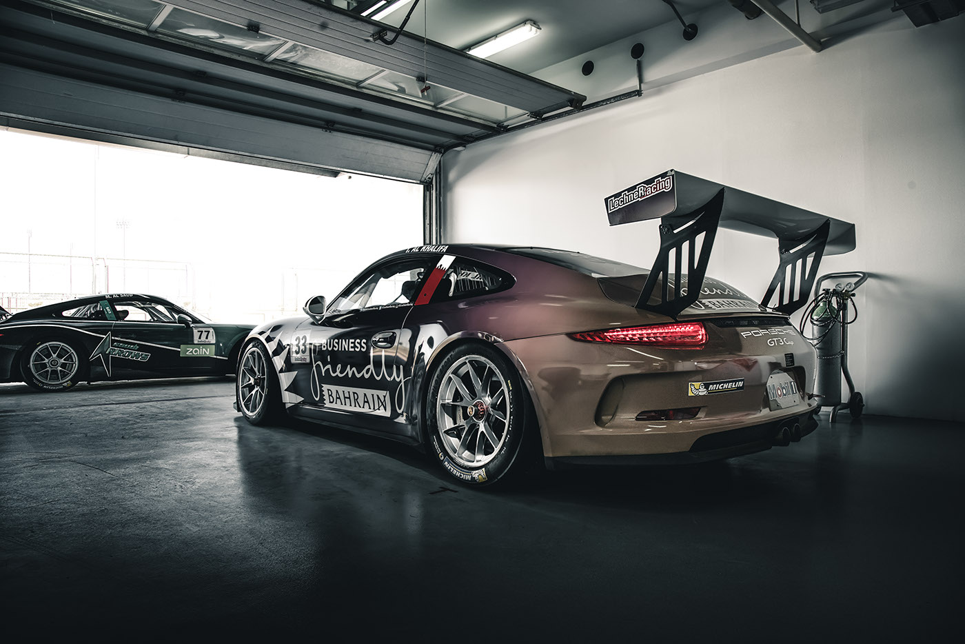 Porsche GT3 automotive   Bahrain