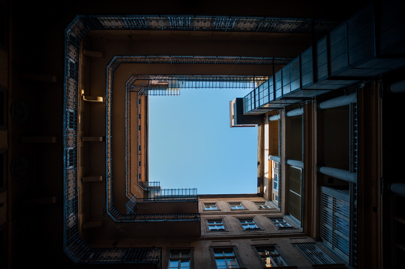 hungary buildings inside budapest corridors houses Hous city life