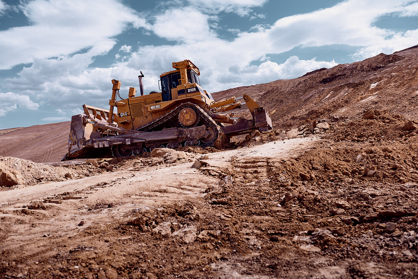 machinery Industrial Photography Earthmoving Heavy Equipment Caterpillar quarry Mining