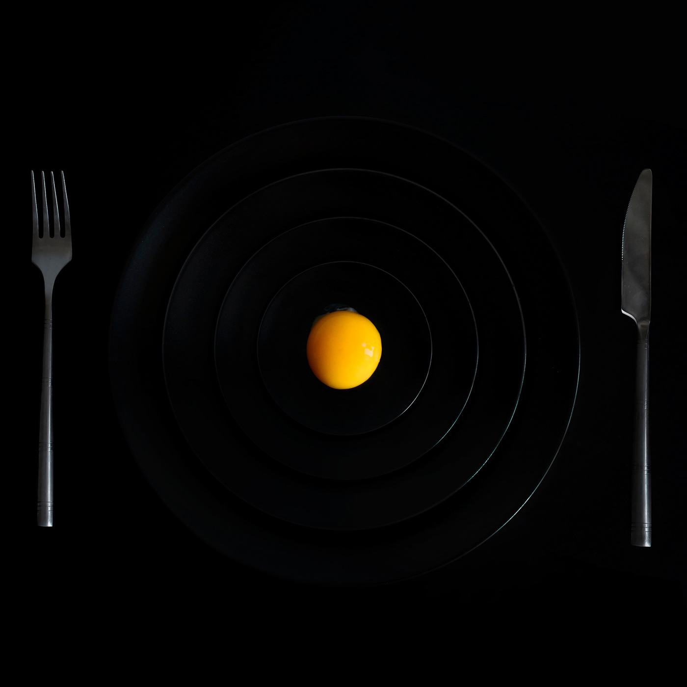 Image may contain: light, screenshot and moon